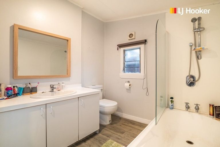 Photo of property in 8 Osmond Street, South Dunedin, Dunedin, 9012