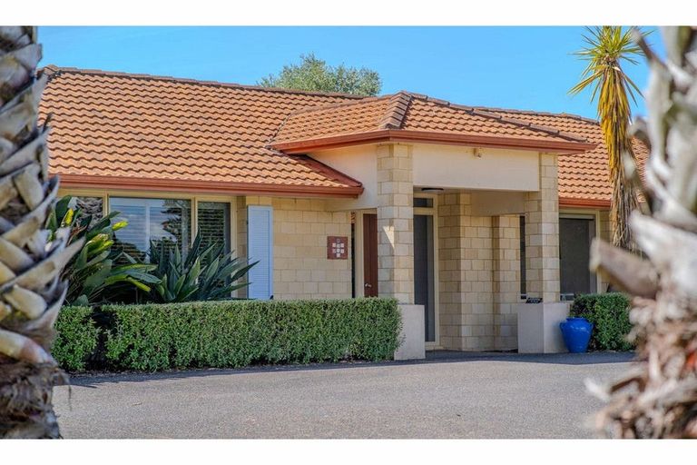 Photo of property in 28 Edkins Road, Kerikeri, 0230