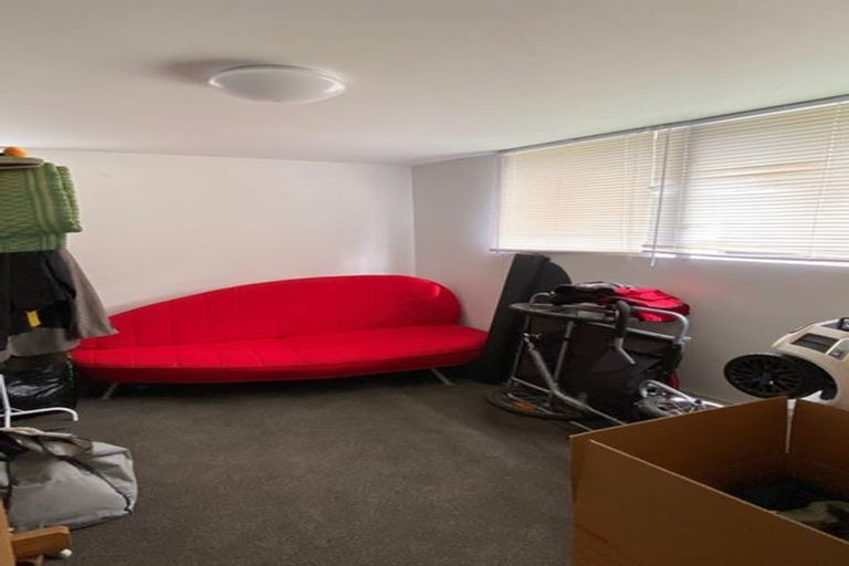 Photo of property in 96 Burundi Avenue, Clendon Park, Auckland, 2103