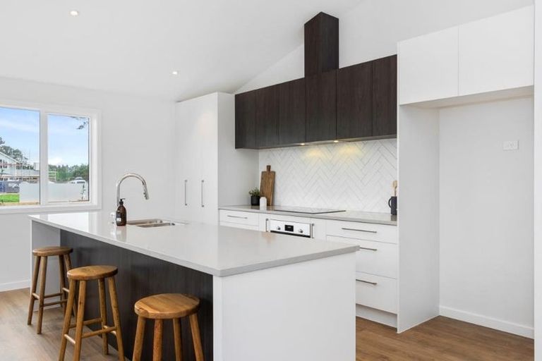 Photo of property in 2 Wescott Place, Bethlehem, Tauranga, 3110