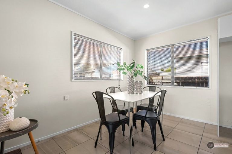 Photo of property in 22a Randwick Crescent, Moera, Lower Hutt, 5010