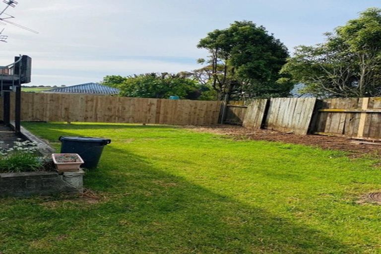 Photo of property in 33 Cherry Road, Bucklands Beach, Auckland, 2014