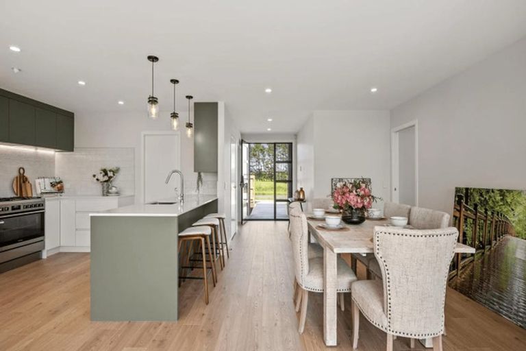 Photo of property in 111 Mclarin Road, Glenbrook, 2681