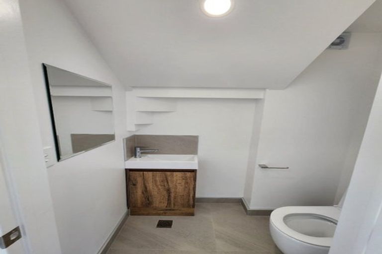 Photo of property in 10/25 Manse Road, Pahurehure, Papakura, 2113