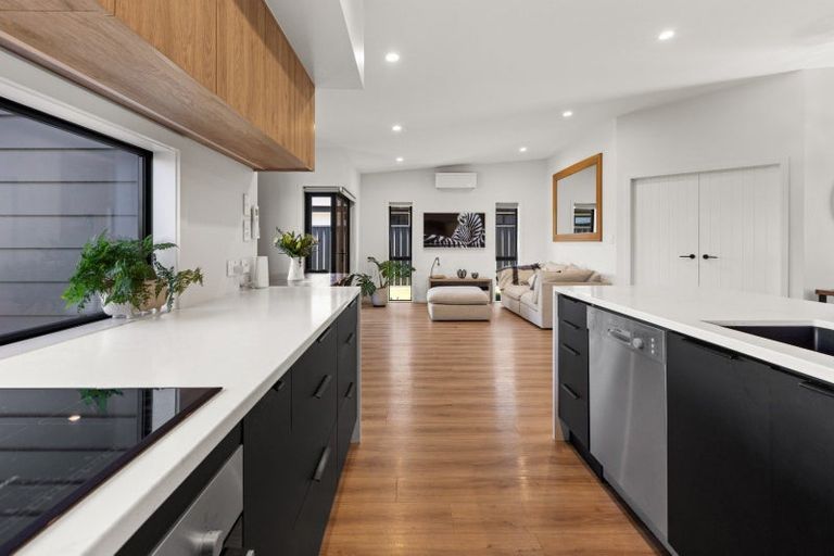 Photo of property in 27 Hikawera Drive, Frimley, Hastings, 4120