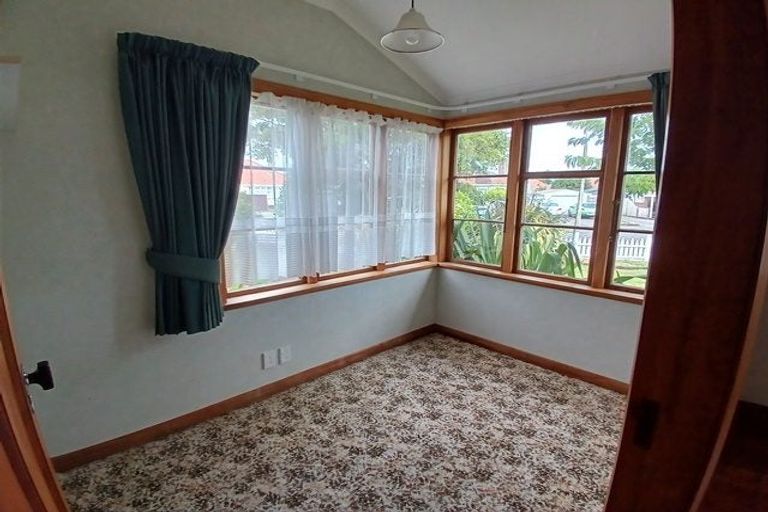 Photo of property in 5 Mansford Place, West End, Palmerston North, 4412
