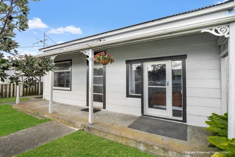Photo of property in 7 Lowther Street, Whanganui, 4500