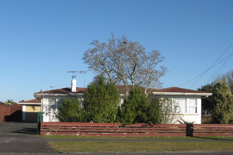 Photo of property in 71 Willis Road, Papakura, 2110