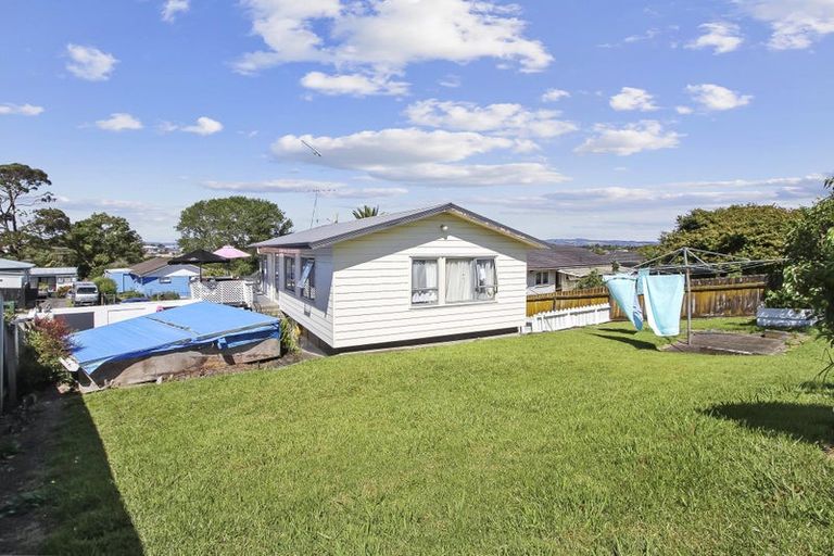 Photo of property in 10 Valencia Place, Manurewa, Auckland, 2102