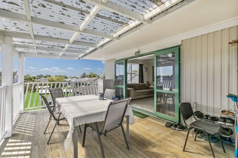 Photo of property in 11 Domain Road, Weymouth, Auckland, 2103
