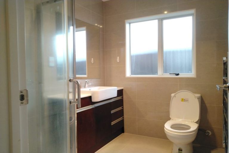 Photo of property in 9 Bushpark Place, Flat Bush, Auckland, 2016