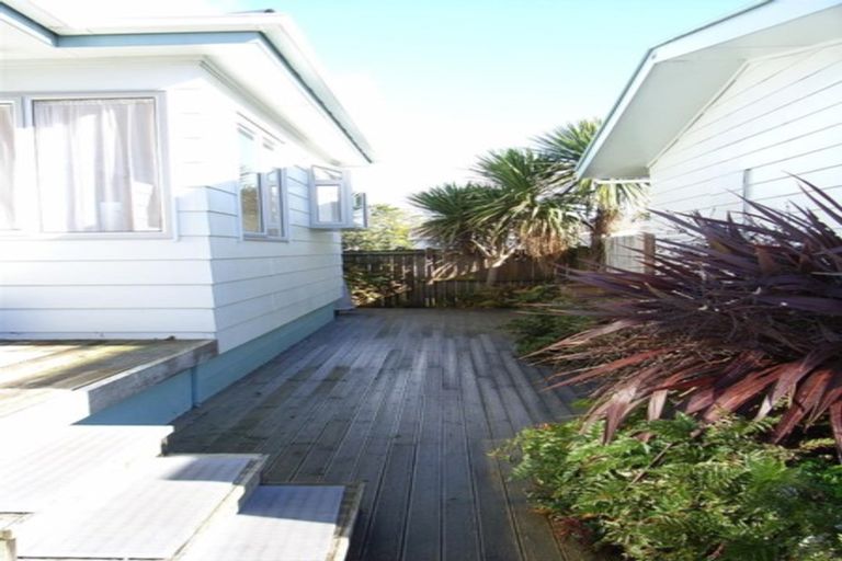Photo of property in 81 Sunderlands Road, Half Moon Bay, Auckland, 2012