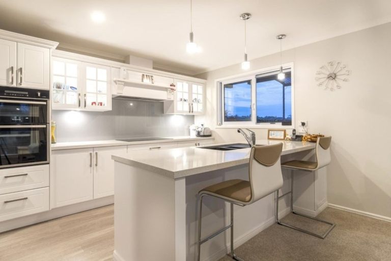 Photo of property in 19 Double Bay Road, Pyes Pa, Tauranga, 3112