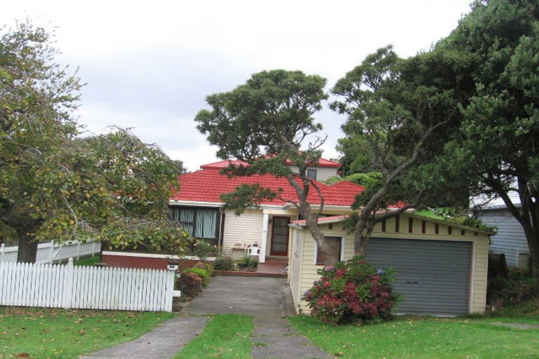 Photo of property in 44b The Drive, Tawa, Wellington, 5028