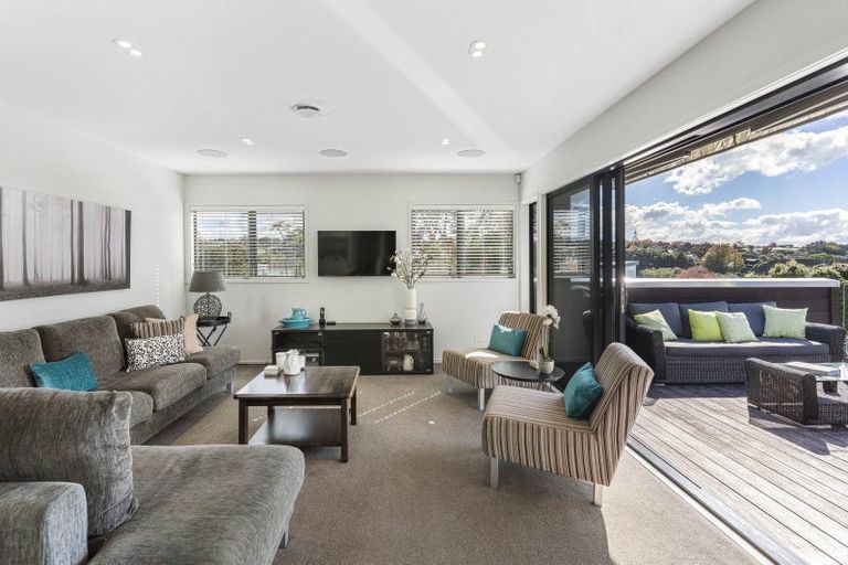 Photo of property in 17 Sea View Terrace, Cockle Bay, Auckland, 2014