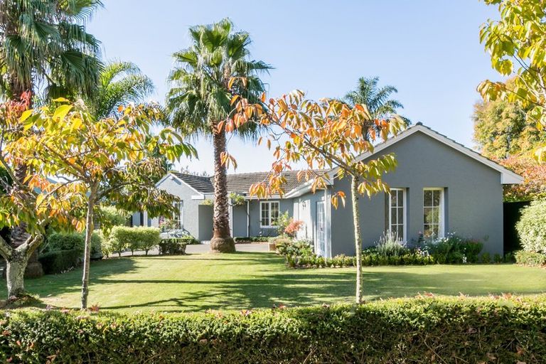 Photo of property in 11 Simla Avenue, Havelock North, 4130