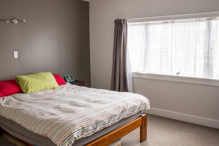 Photo of property in 2/47 Mildmay Road, Henderson, Auckland, 0610