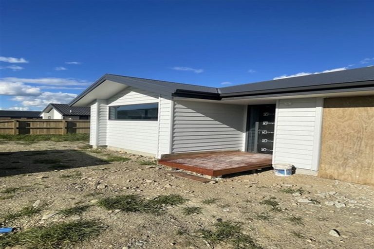 Photo of property in 20 George Fyfe Way, Wakefield, 7025