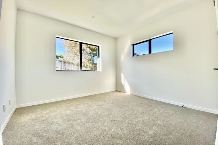 Photo of property in 113 Tiriwa Drive, Massey, Auckland, 0614