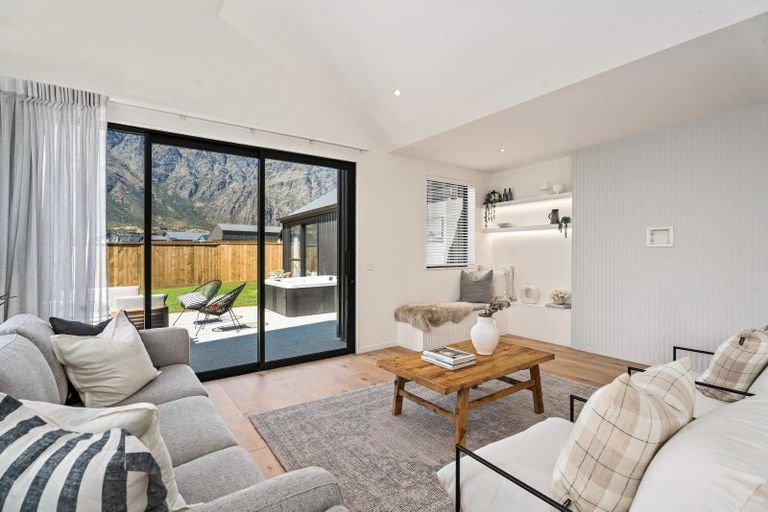 Photo of property in 95 Drysdale Road, Jacks Point, 9371