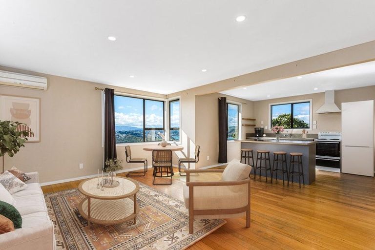 Photo of property in 26 Pikarere Street, Titahi Bay, Porirua, 5022