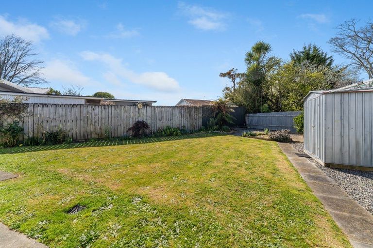 Photo of property in 55 Karaka Crescent, Levin, 5510