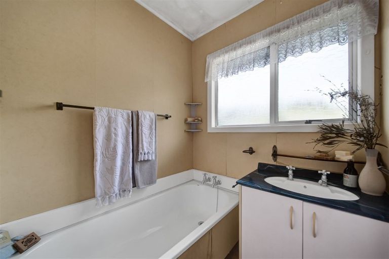 Photo of property in 15 Elizabeth Place, Ferndale, New Plymouth, 4310