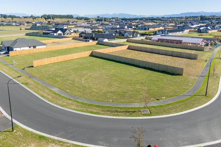 Photo of property in 74 Ridgeland Way, West Melton, 7618