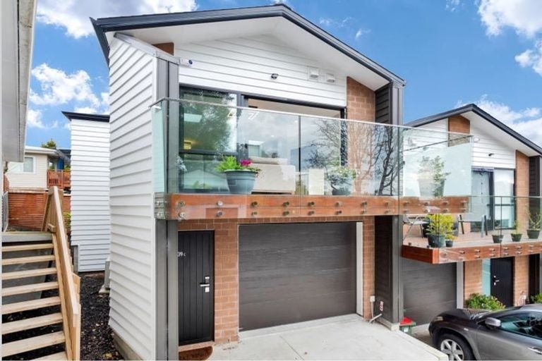 Photo of property in 39c Keegan Drive, Massey, Auckland, 0614