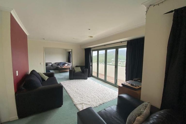 Photo of property in 1 Becker Way, Karori, Wellington, 6012