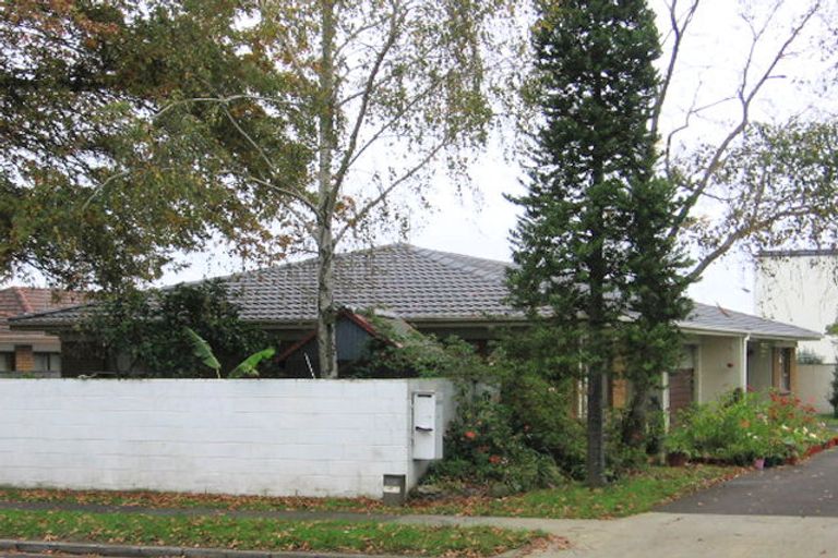 Photo of property in 2/11 Lupton Road, Manurewa, Auckland, 2102