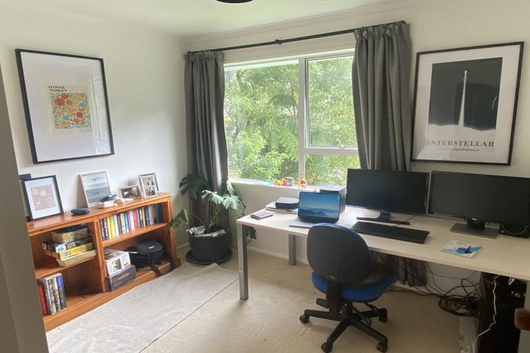 Photo of property in 10 Charthouse Lane, Whitby, Porirua, 5024