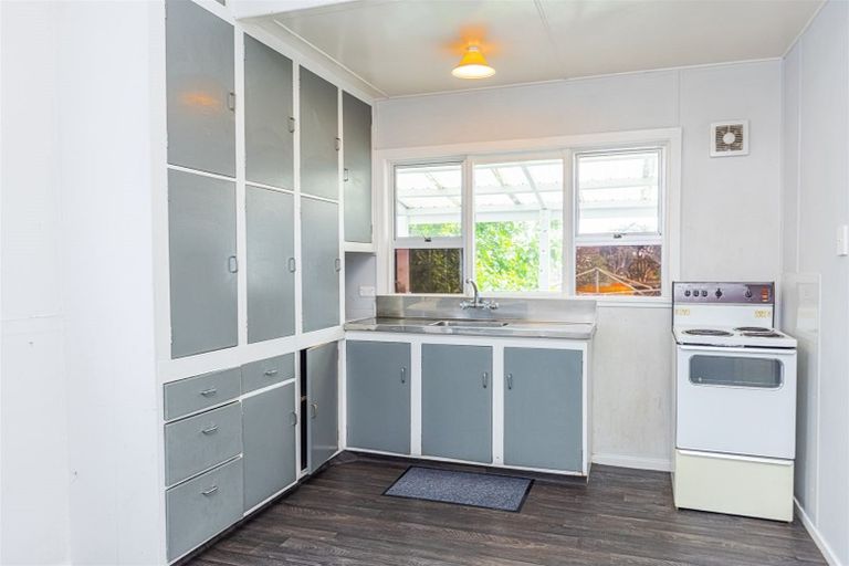 Photo of property in 11 Matai Street, Castlecliff, Whanganui, 4501