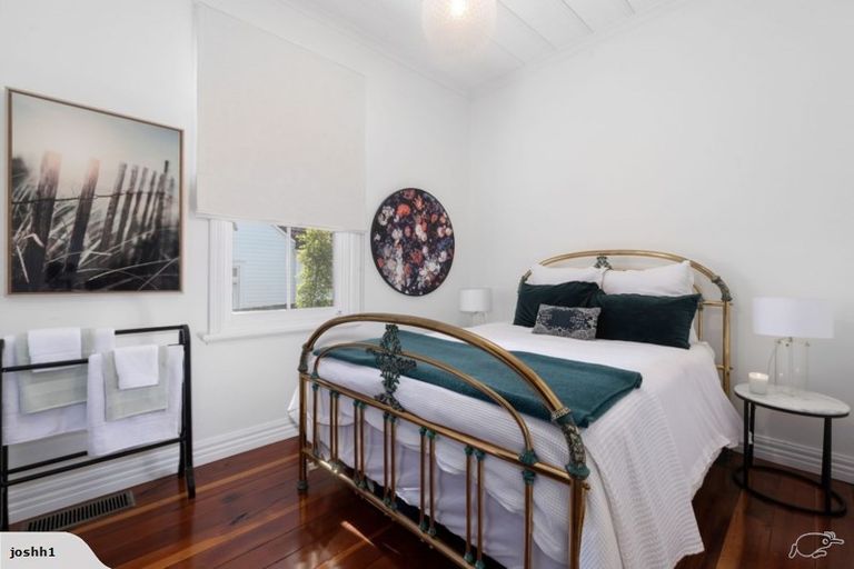 Photo of property in 1/86 Birkenhead Avenue, Birkenhead, Auckland, 0626