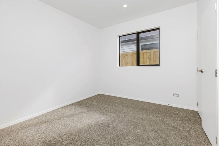 Photo of property in 38 Hari Road, Karaka, 2113