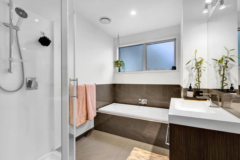 Photo of property in 59 Links Drive, Waiwhakaiho, New Plymouth, 4312