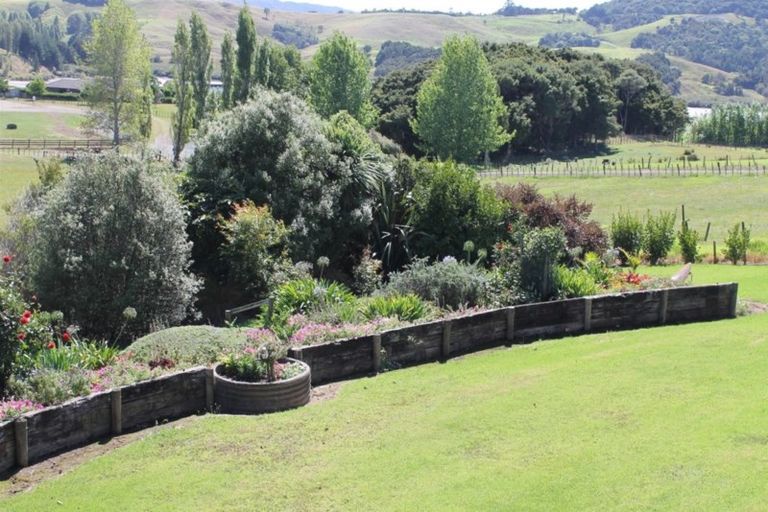 Photo of property in 81 Jumna Road, Maungaturoto, 0587