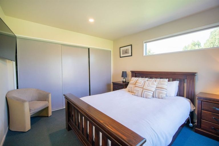 Photo of property in 11 Patience Bay Drive, Te Anau, 9679