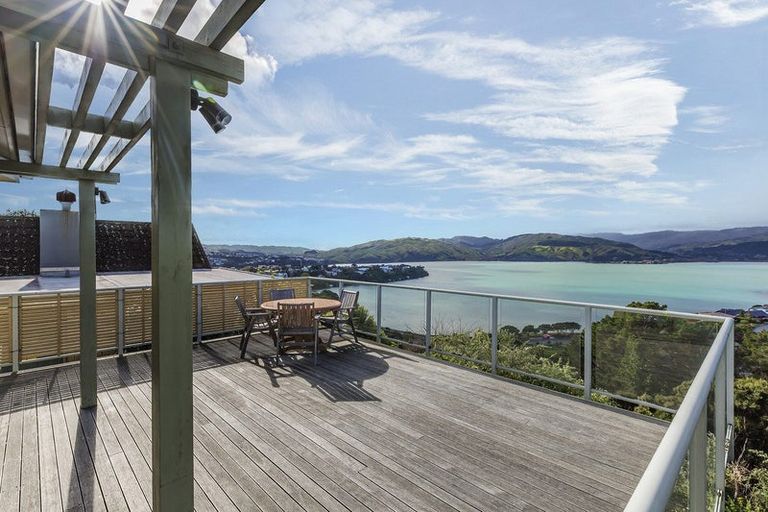 Photo of property in 164 Kahu Road, Paremata, Porirua, 5024