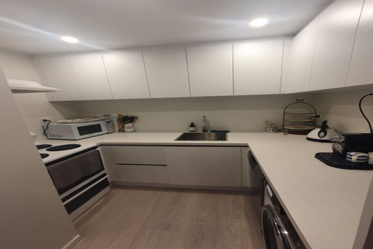 Photo of property in Capital Hill Apartments, 22/54 Hill Street, Thorndon, Wellington, 6011