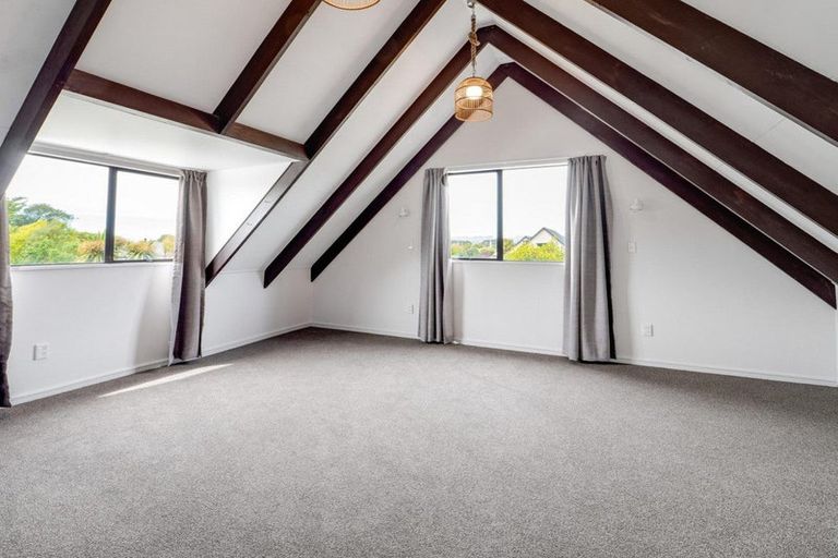 Photo of property in 103 Grimseys Road, Redwood, Christchurch, 8051