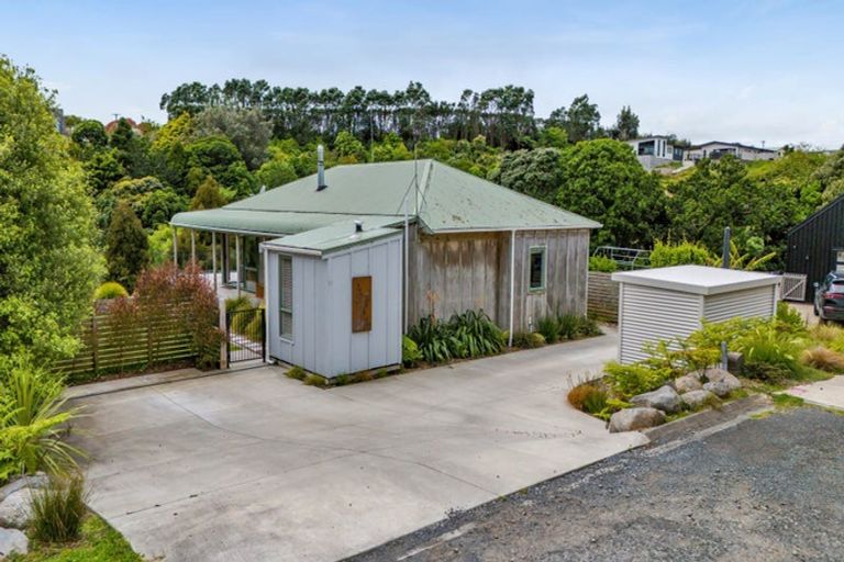 Photo of property in 1185b South Road, Oakura, 4314