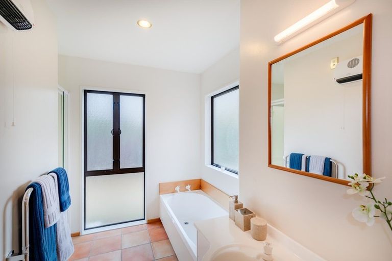 Photo of property in 148a Dyers Pass Road, Cashmere, Christchurch, 8022