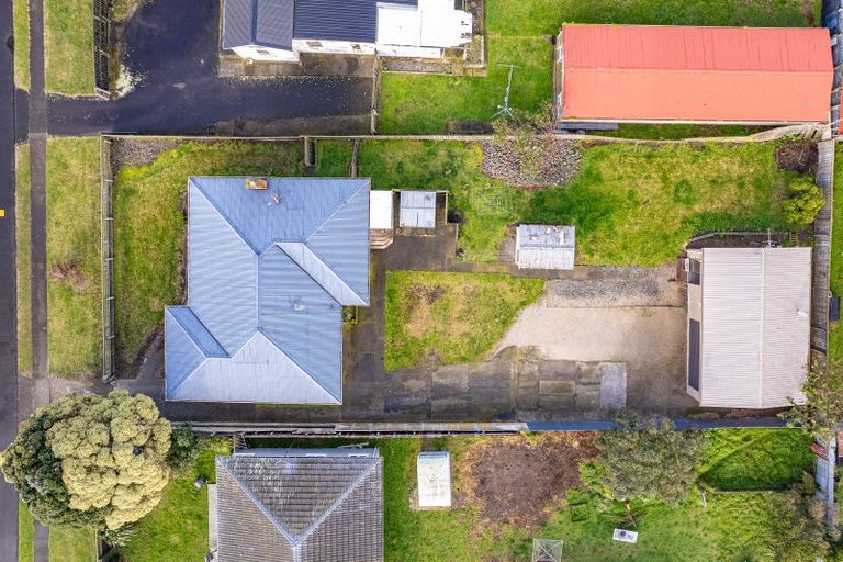 Photo of property in 8 Tongariro Street, Castlecliff, Whanganui, 4501