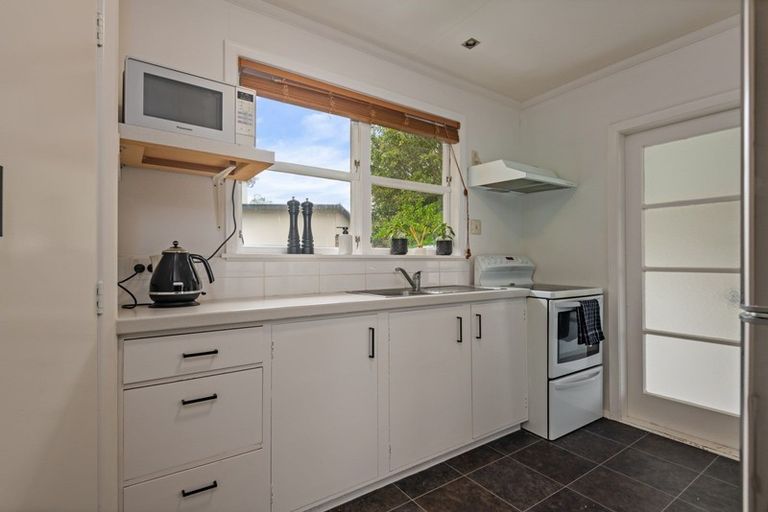 Photo of property in 10 Te Awe Awe Court, Hokowhitu, Palmerston North, 4410