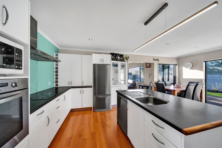 Photo of property in 30c Egmont Street, Hawera, 4610