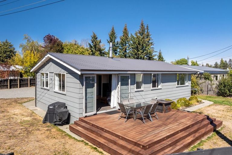 Photo of property in 43 Jollie Road, Twizel, 7901