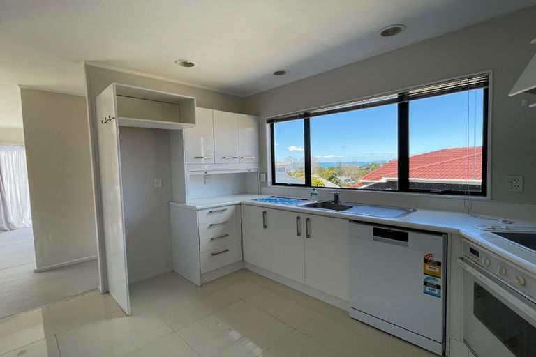 Photo of property in 1/4 Dorrit Lane, Howick, Auckland, 2014