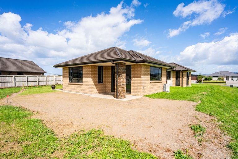 Photo of property in 12 Breton Drive, Waipu, 0510