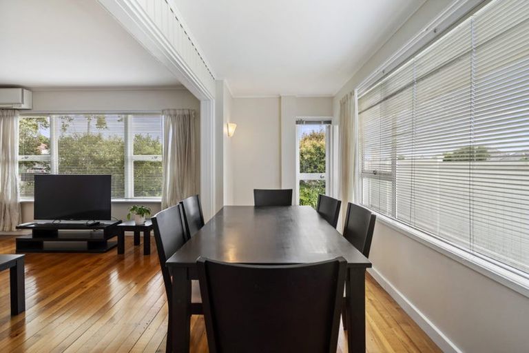 Photo of property in 1/221 Hurstmere Road, Takapuna, Auckland, 0622